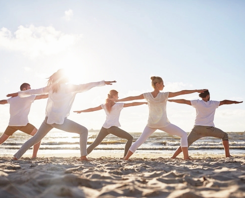 Yoga. Sea. Holidays. Healthy holidays.