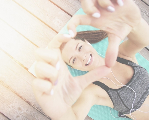 woman sports - samsara healthy holidays